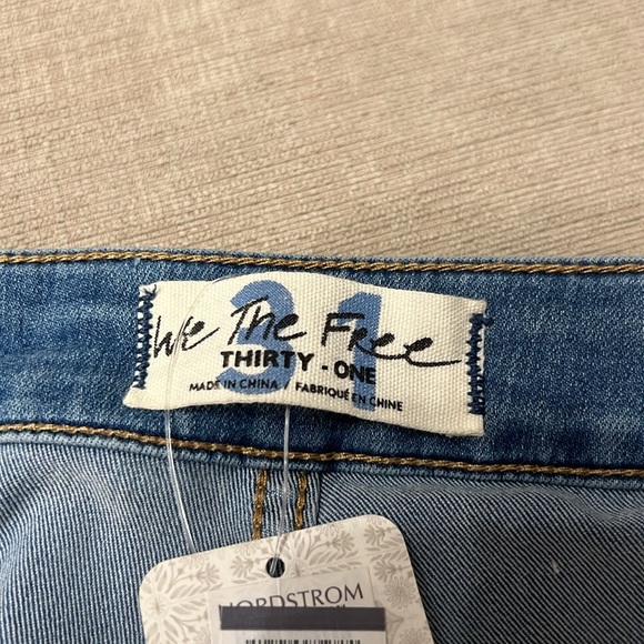 NWT FREE PEOPLE | just float on flares - Picture 5 of 12